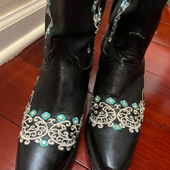 Cowboy boots - Picture 2 of 8